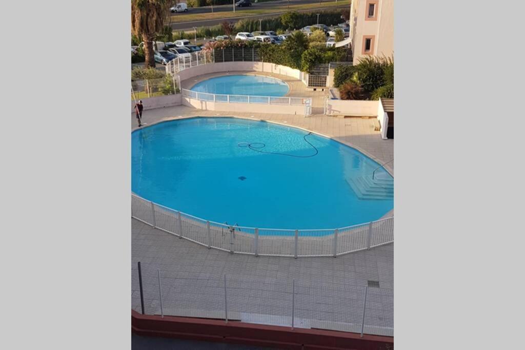 Jolies Studios Avec Piscines Et Parking Prive 800M De La Plage Le Grau Du Roi Esterno foto